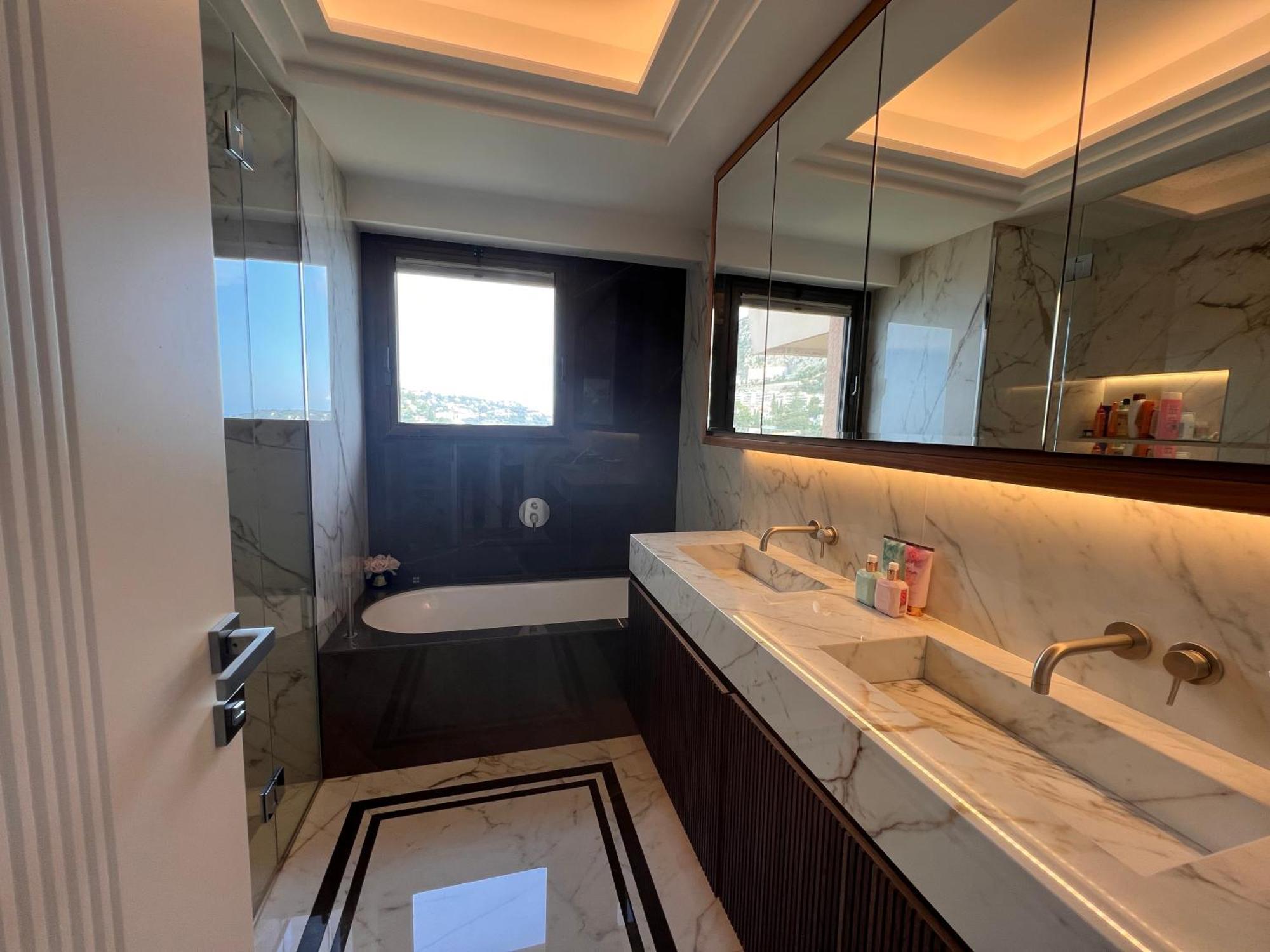 Luxury In Prime